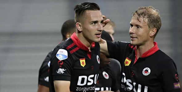 并最终掌控 并最终掌控