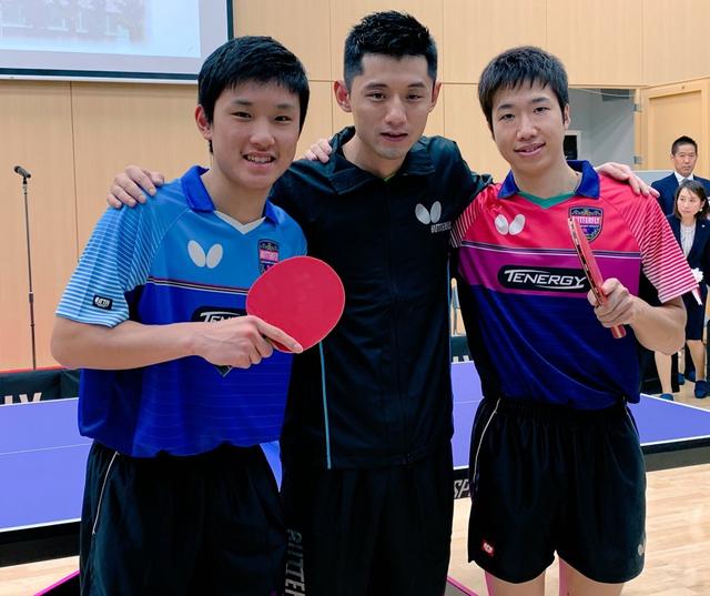 边锋拉住宽 边锋拉住宽