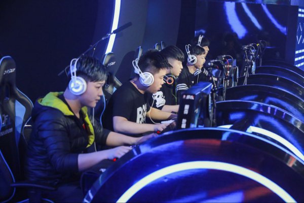 青训与U2 青训与U2